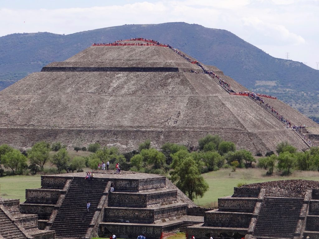 Pirámide del Sol (La Pyramide du Soleil) de Teotihuacan Mexique