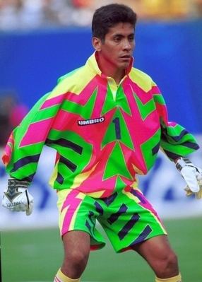 Jorge Campos, le gardien mexicain aux maillots flashy