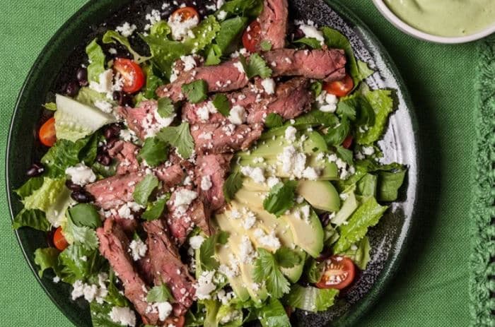 Salade de bifteck grillé à la mexicaine