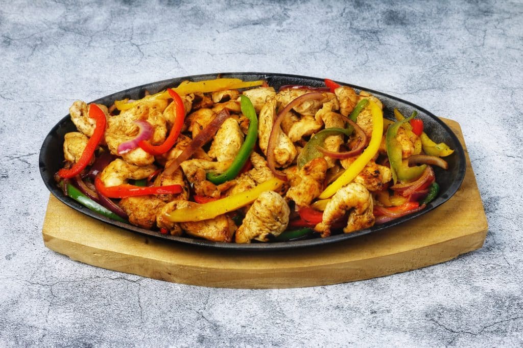 Préparation fajitas poulet