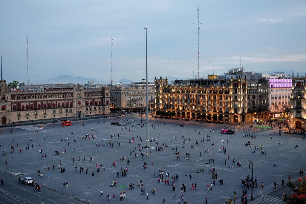 Zócalo et cathédrales de Notre Dame de Guadalupe au Mexique