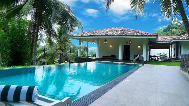 Faire construire une piscine dans une maison au Mexique | Coût...