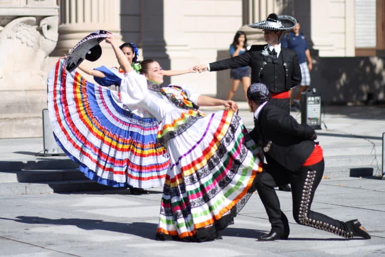 Jarabe Tapatio