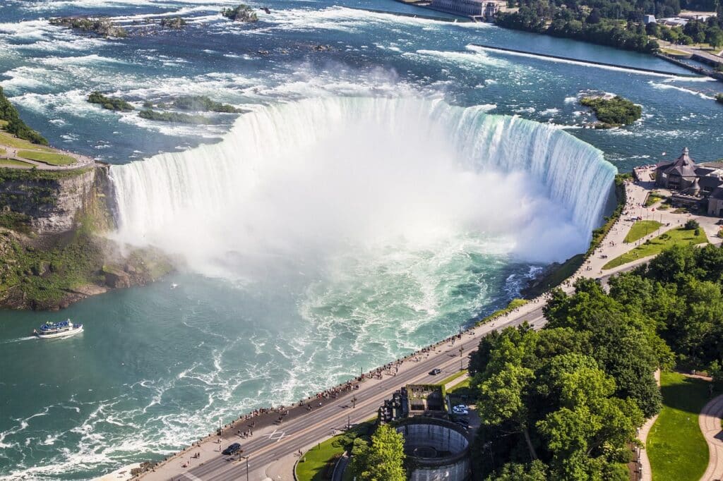 Chutes du Niagara au Canada