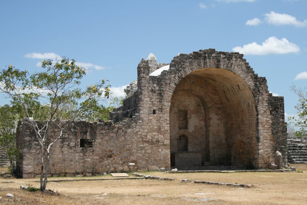 Le Temple des Sept Poupées (Templo de las Siete Muñecas)