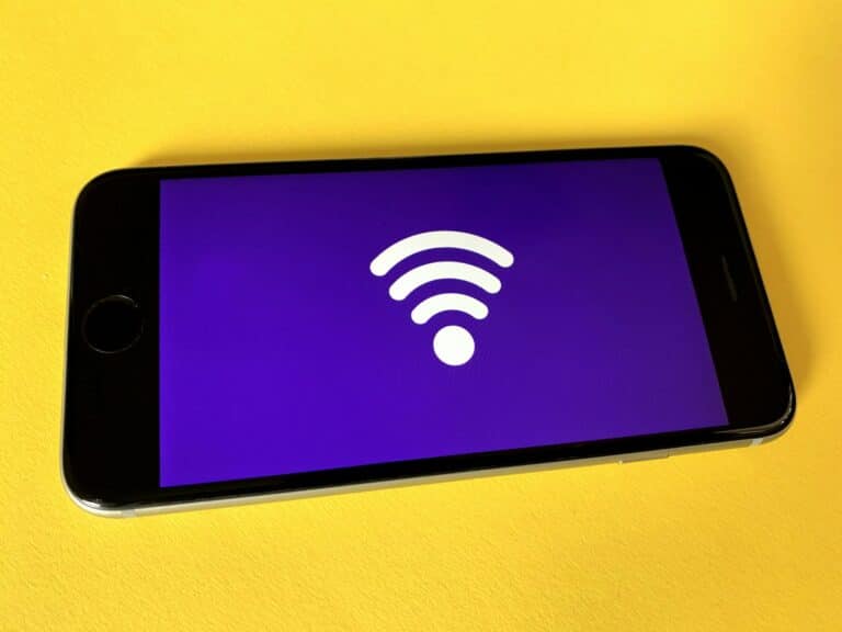 Utilisation du Wi-Fi en déplacement 7 conseils pour la sécurité de l'internet en voyage